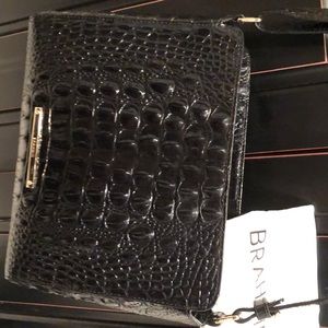 Brahmin crossbody pocketbook leather